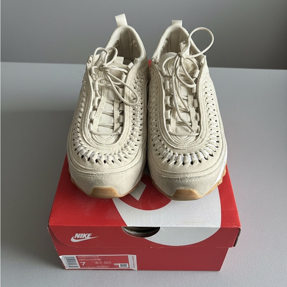 Nike Beige Air Max Sneakers